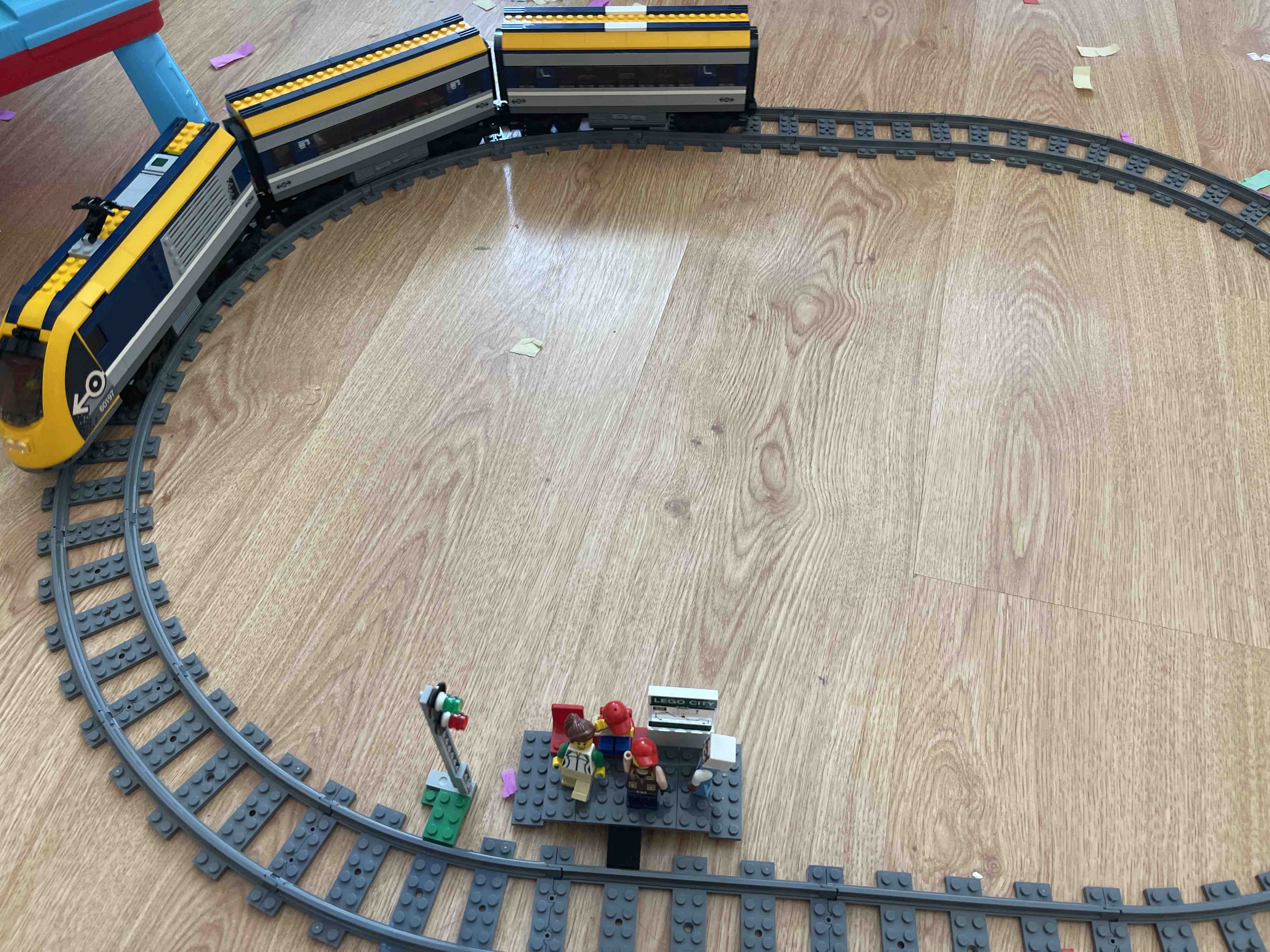 Отзывы о конструктор LEGO City Trains Пассажирский поезд 60197 - отзывы  покупателей на Мегамаркет | конструкторы LEGO 60197 - 100023624018