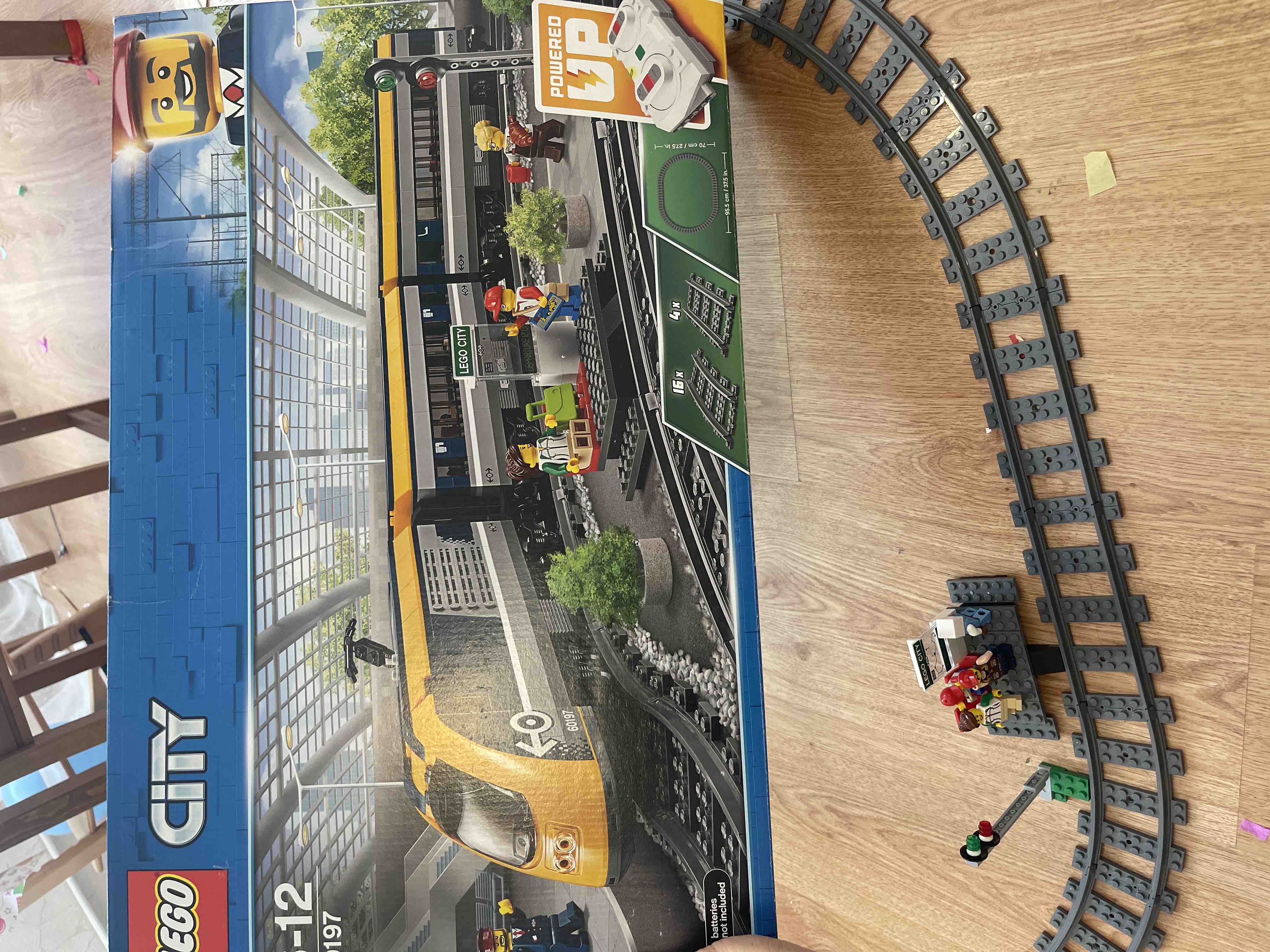 Отзывы о конструктор LEGO City Trains Пассажирский поезд 60197 - отзывы  покупателей на Мегамаркет | конструкторы LEGO 60197 - 100023624018