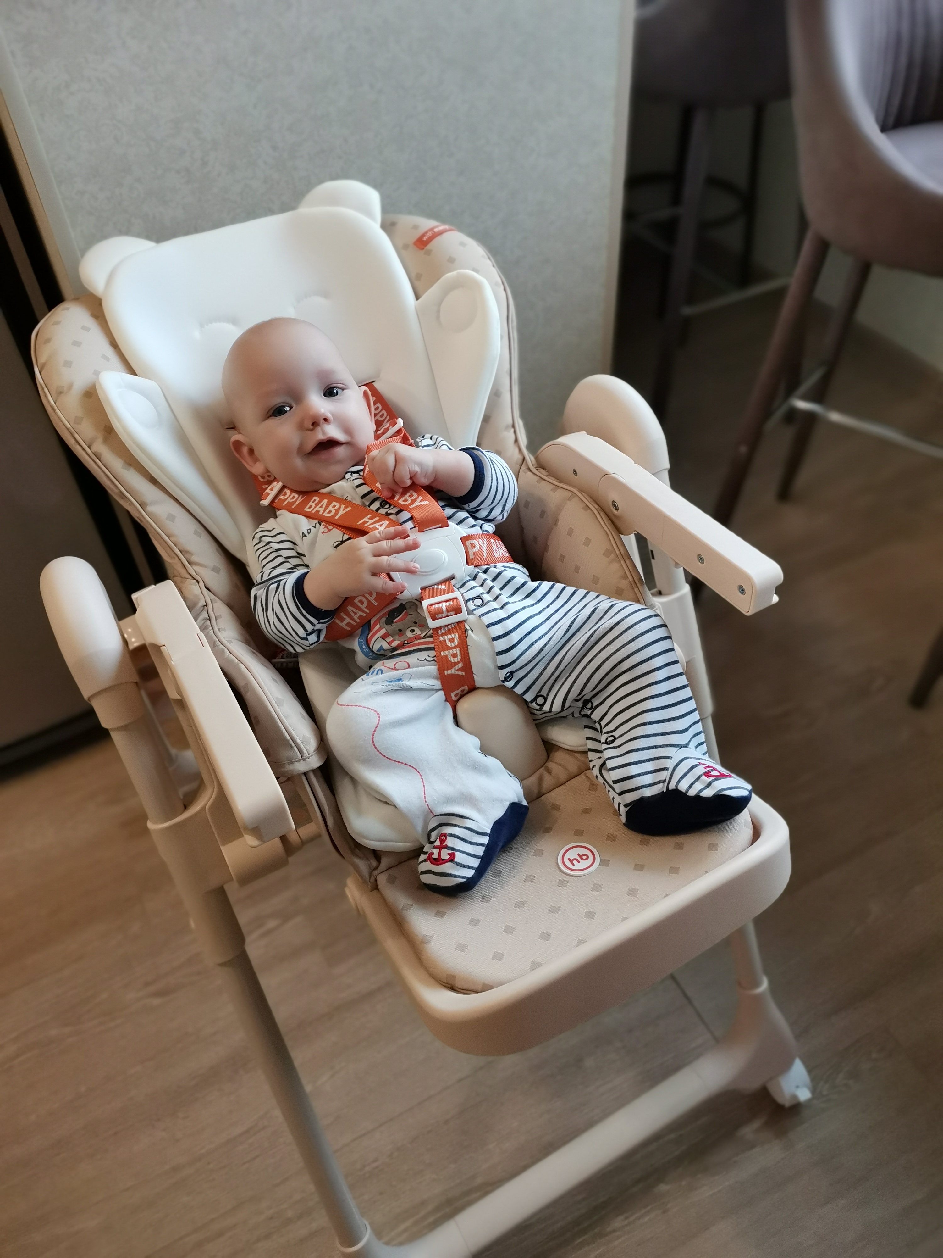 Стул для кормления happy baby william pro