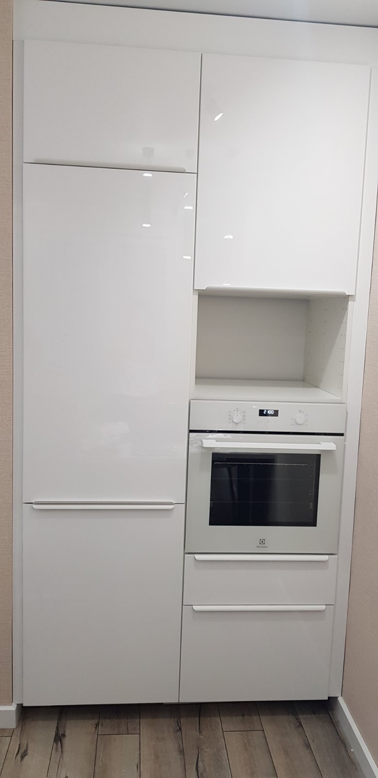 Электрический духовой шкаф electrolux oef5c50v белый