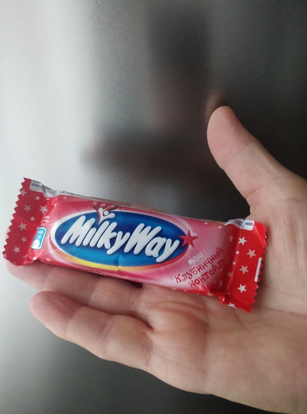 Шоколадный батончик Milky Way клубничный коктейль 26 г - отзывы покупателей  на маркетплейсе Мегамаркет | Артикул: 100024101229